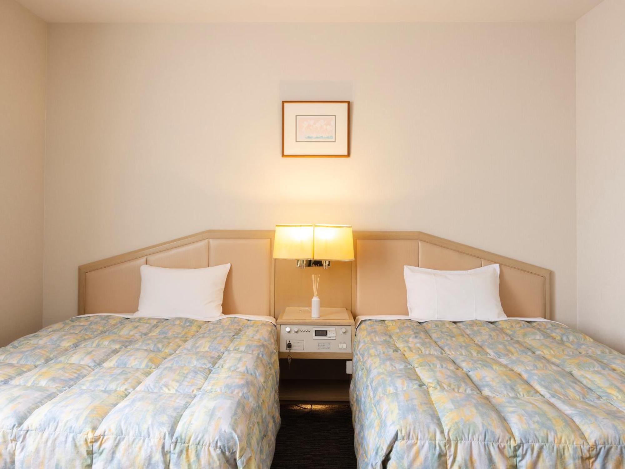 Tsubamesanjo Washington Hotel Exterior photo